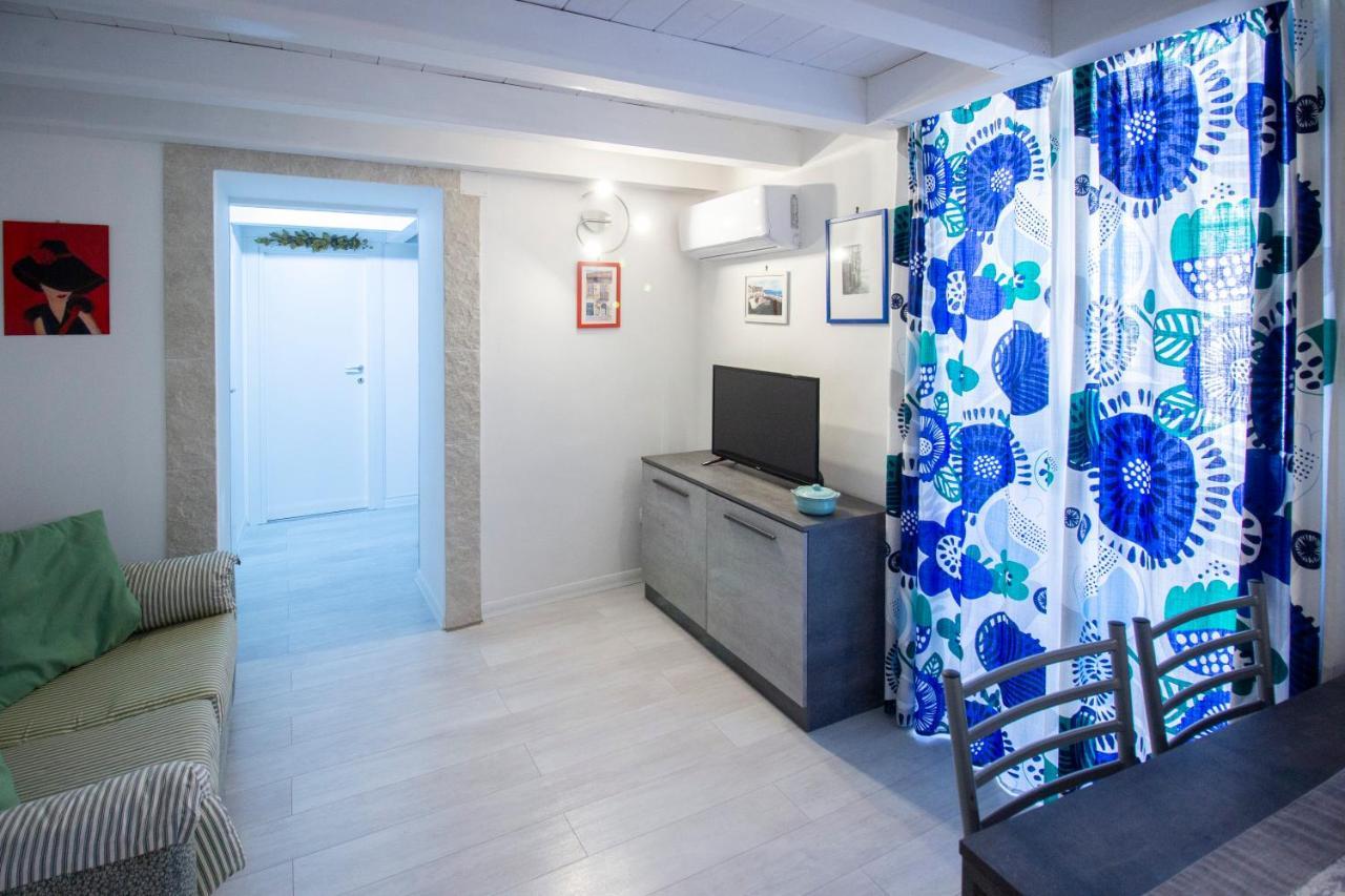 Maniace Homes - Federico & Angelica By Ortigia Apartments Syracuse Bagian luar foto
