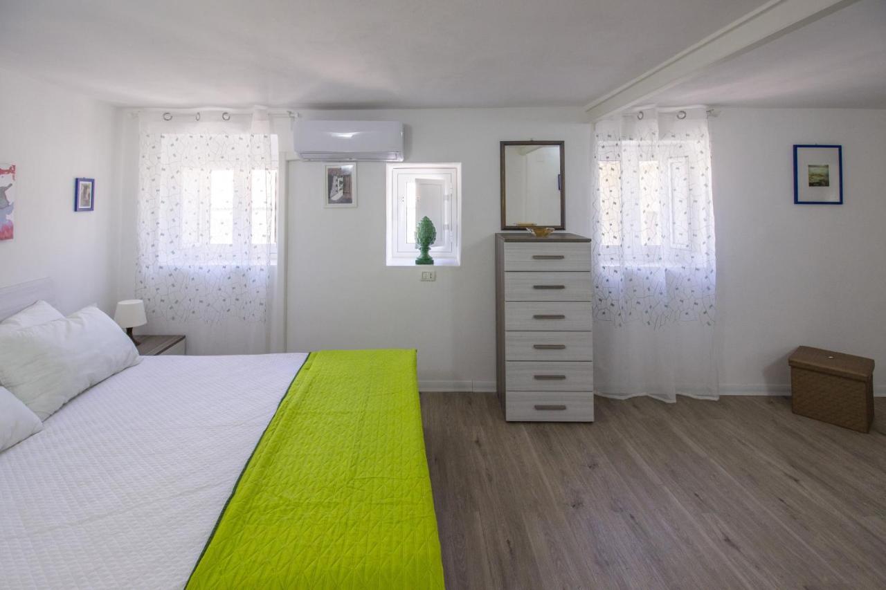 Maniace Homes - Federico & Angelica By Ortigia Apartments Syracuse Bagian luar foto